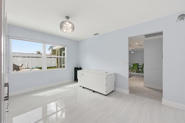 1516 Seabrook Road, Jupiter, FL 33469