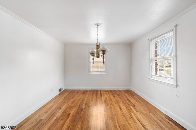 707 Erudo St, Linden City, NJ 07036