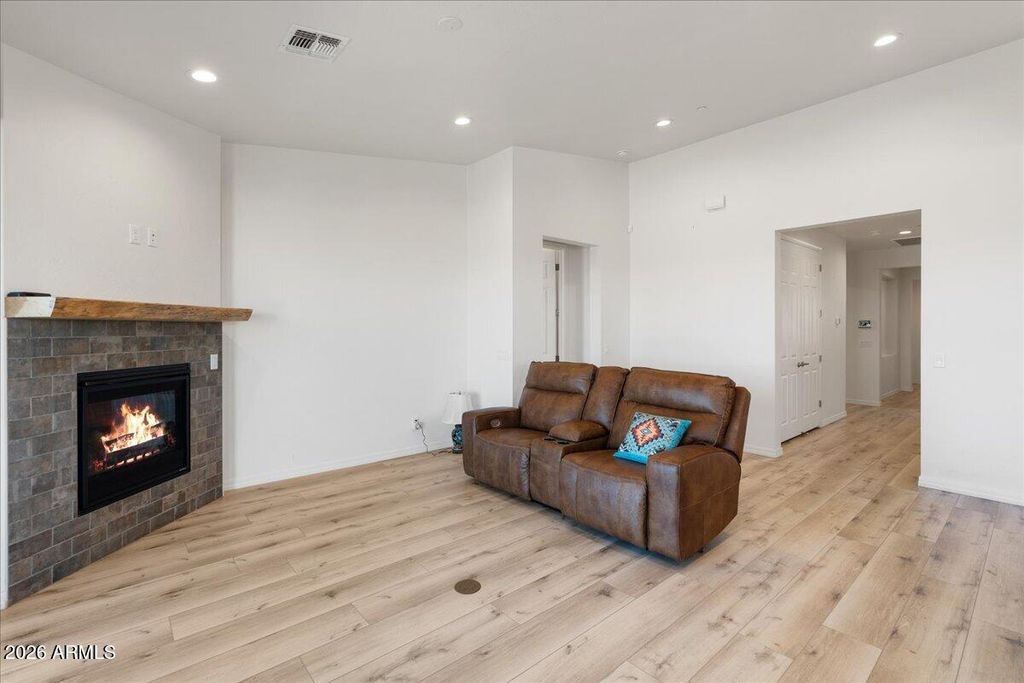 Image 13 of property listing at 559 CROSSBAR Lane, Cottonwood, AZ 86326