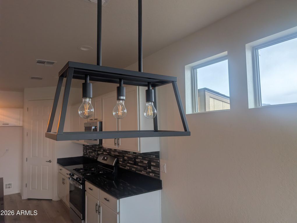 Image 19 of property listing at 559 CROSSBAR Lane, Cottonwood, AZ 86326