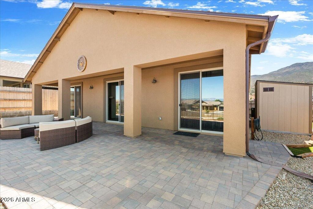 Image 5 of property listing at 559 CROSSBAR Lane, Cottonwood, AZ 86326