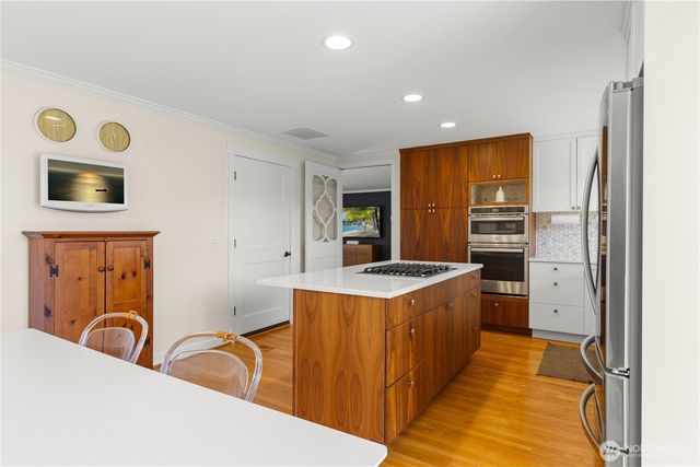 2012 168th Avenue, Bellevue, WA 98008