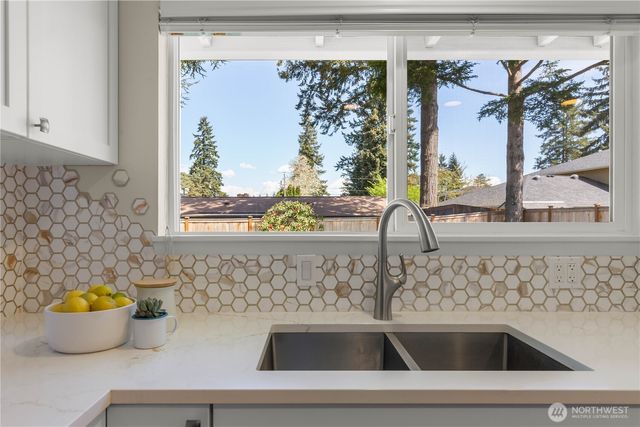 2012 168th Avenue, Bellevue, WA 98008