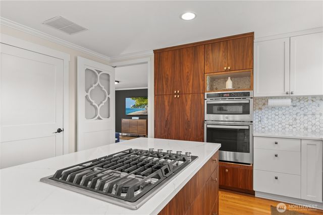 2012 168th Avenue, Bellevue, WA 98008