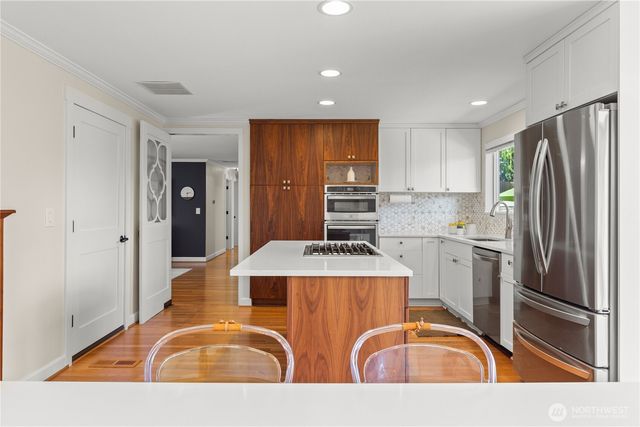 2012 168th Avenue, Bellevue, WA 98008