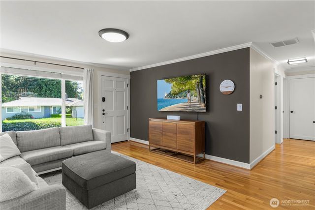 2012 168th Avenue, Bellevue, WA 98008