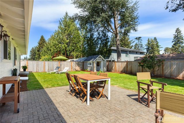 2012 168th Avenue, Bellevue, WA 98008