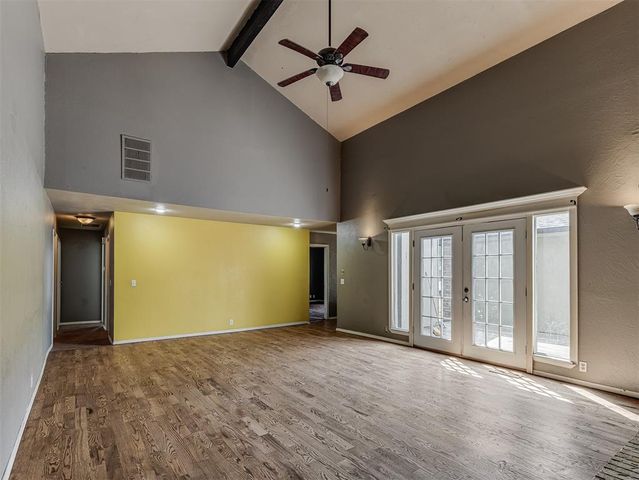 2401 Appleway Street, Edmond, OK 73013