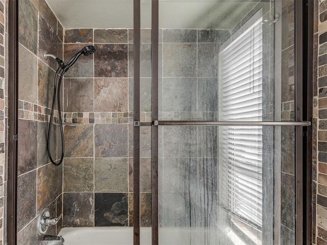 2401 Appleway Street, Edmond, OK 73013