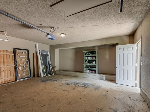 2401 Appleway Street, Edmond, OK 73013