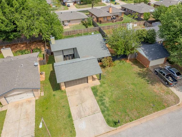 2401 Appleway Street, Edmond, OK 73013