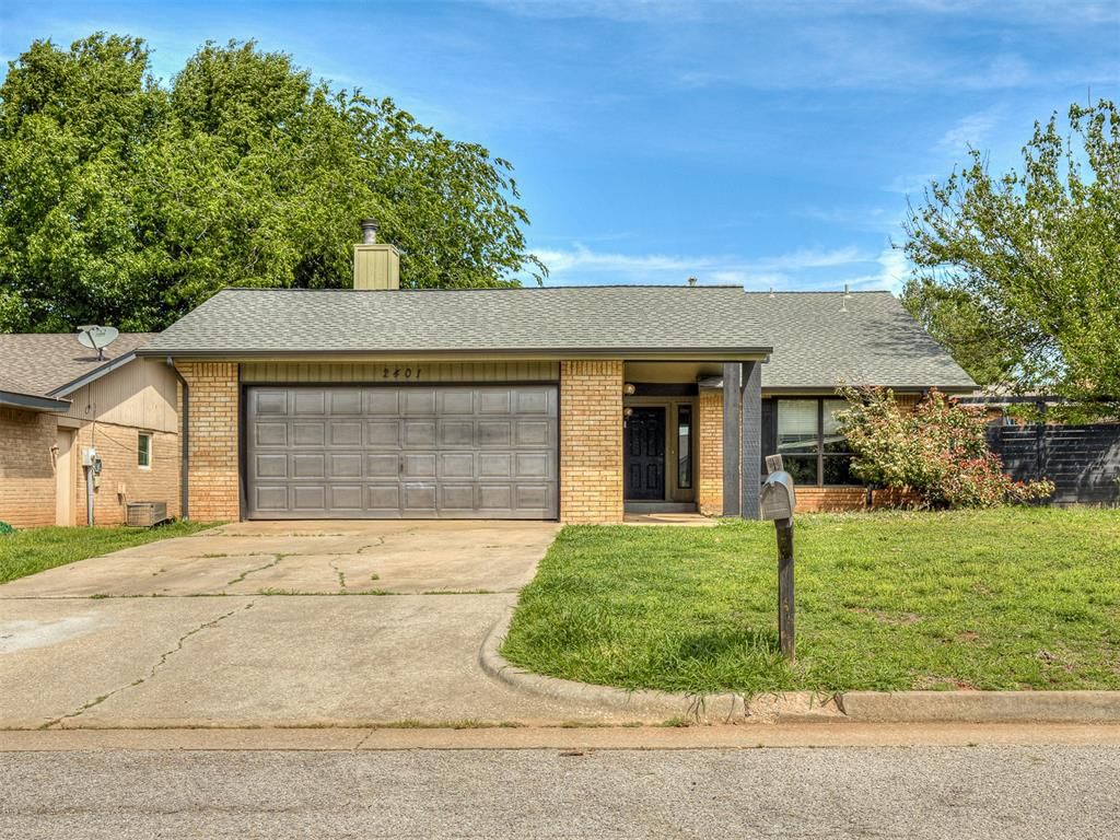 2401 Appleway Street, Edmond, OK 73013