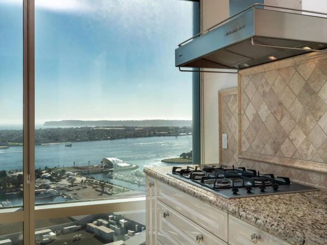 165 6th Ave 2803, San Diego, CA 92101