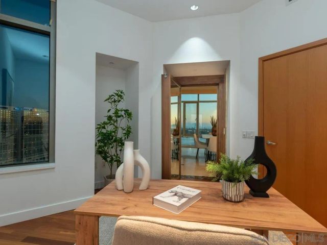 165 6th Ave 2803, San Diego, CA 92101