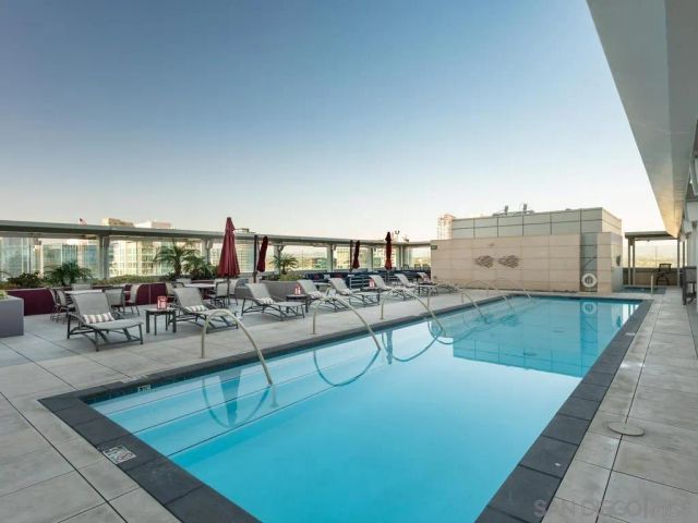 165 6th Ave 2803, San Diego, CA 92101