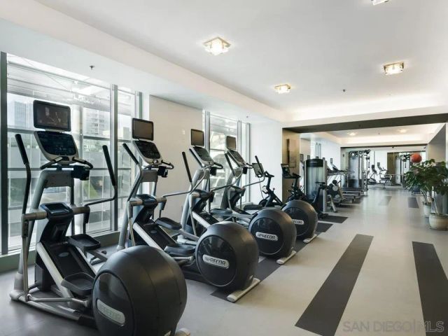 165 6th Ave 2803, San Diego, CA 92101
