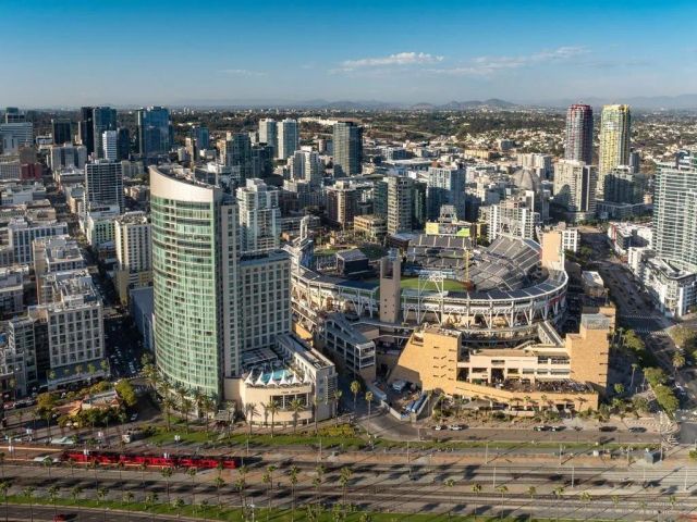 165 6th Ave 2803, San Diego, CA 92101