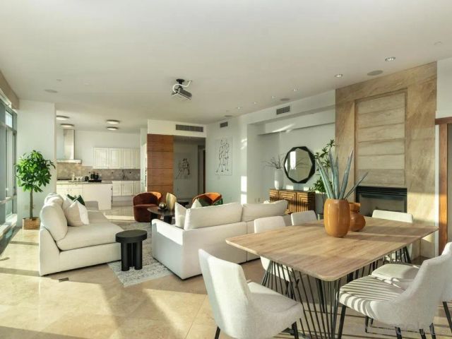 165 6th Ave 2803, San Diego, CA 92101
