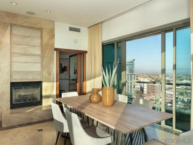 165 6th Ave 2803, San Diego, CA 92101