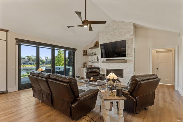 26620 Boulder Crest Court, South Bend, IN 46628