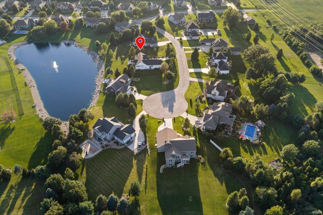 26620 Boulder Crest Court, South Bend, IN 46628