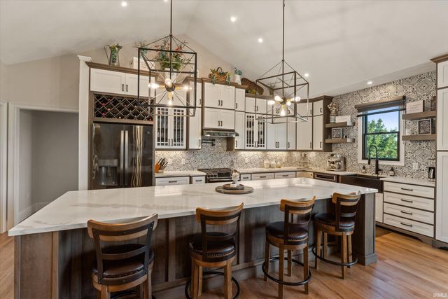26620 Boulder Crest Court, South Bend, IN 46628