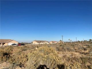 2 White Fox Trail, Phelan, CA 92371