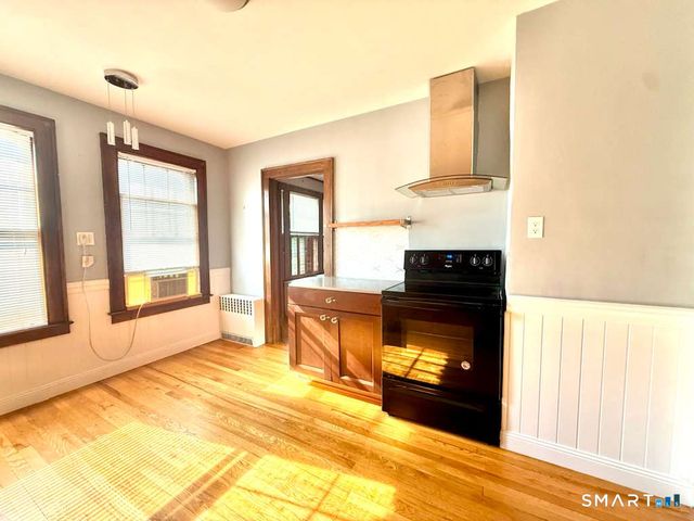 99 Seymour Avenue, West Hartford, CT 06119