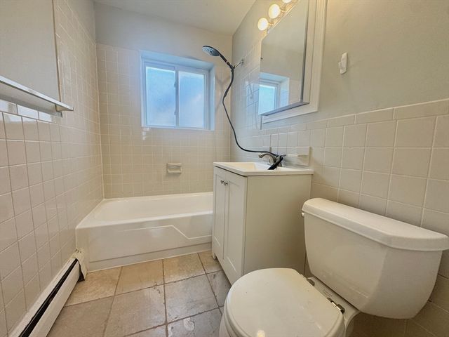 23 Westgate 4, Boston, MA 02132