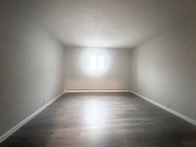 23 Westgate 4, Boston, MA 02132