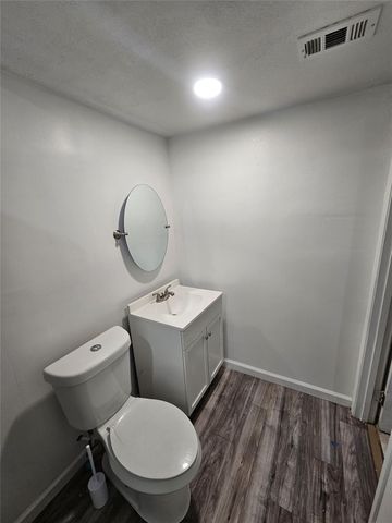 7422 Yellow Pine Drive, Houston, TX 77040