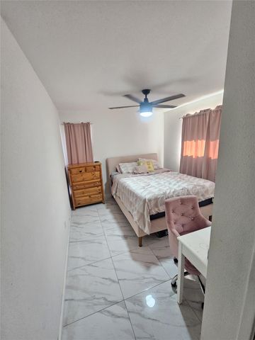 7422 Yellow Pine Drive, Houston, TX 77040