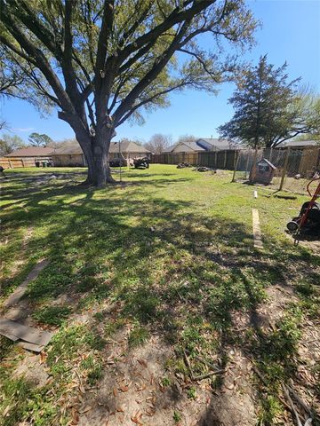 7422 Yellow Pine Drive, Houston, TX 77040