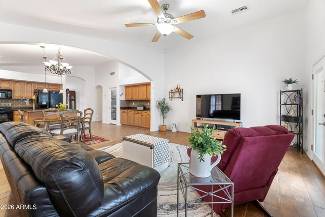 935 W GASCON Road, San Tan Valley, AZ 85143