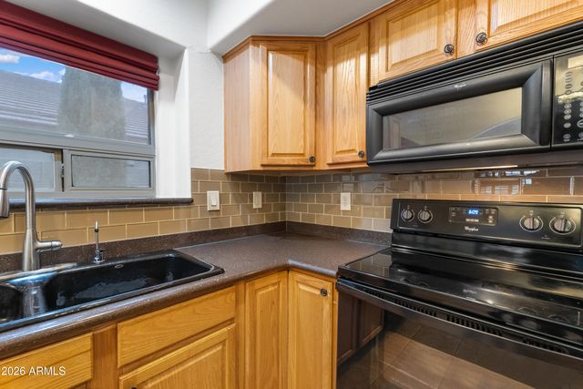 935 W GASCON Road, San Tan Valley, AZ 85143
