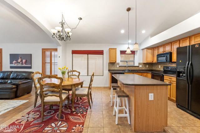 935 W GASCON Road, San Tan Valley, AZ 85143
