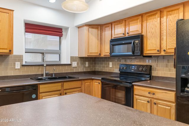 935 W GASCON Road, San Tan Valley, AZ 85143