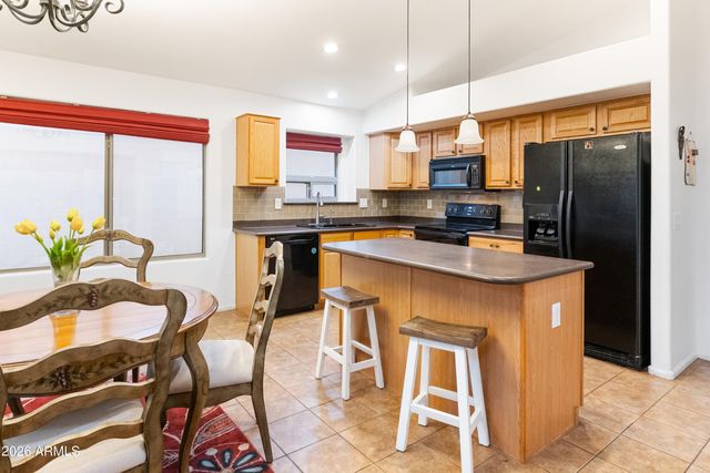935 W GASCON Road, San Tan Valley, AZ 85143