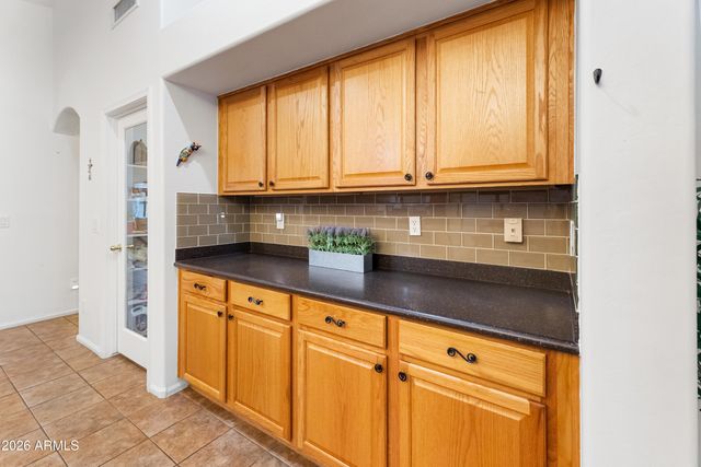 935 W GASCON Road, San Tan Valley, AZ 85143