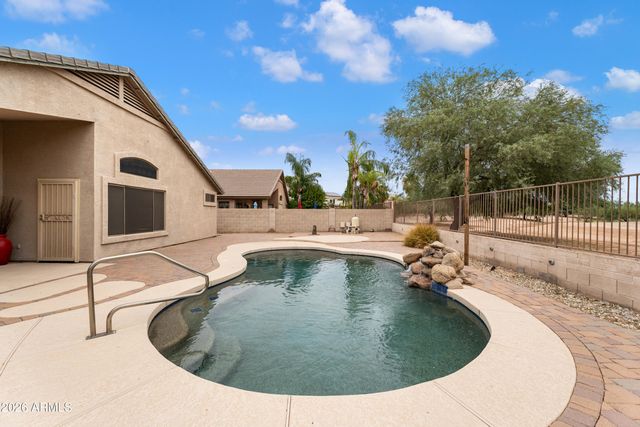 935 W GASCON Road, San Tan Valley, AZ 85143