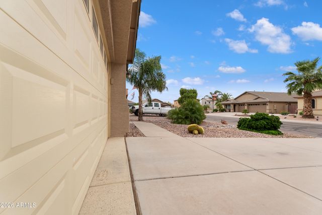 935 W GASCON Road, San Tan Valley, AZ 85143