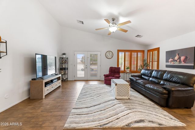 935 W GASCON Road, San Tan Valley, AZ 85143