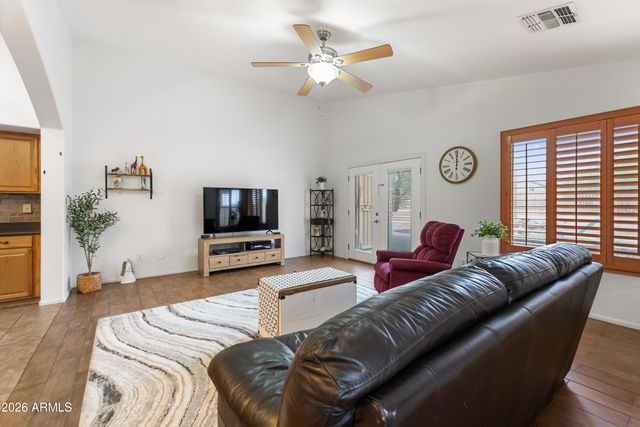 935 W GASCON Road, San Tan Valley, AZ 85143