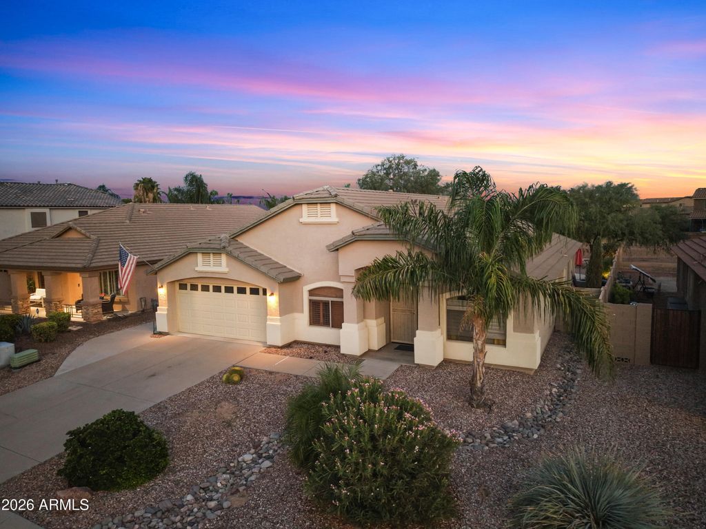 935 W GASCON Road, San Tan Valley, AZ 85143 — photo 2