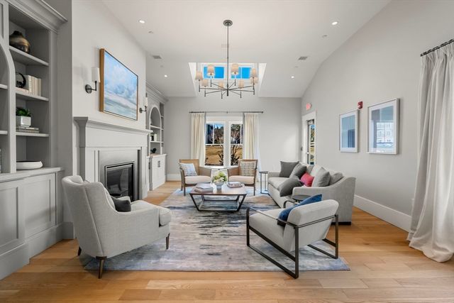 62 Mariners Way 210, Plymouth, MA 02360