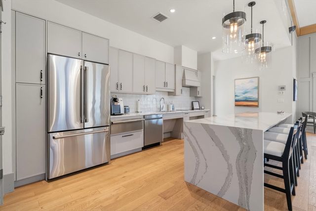 62 Mariners Way 210, Plymouth, MA 02360