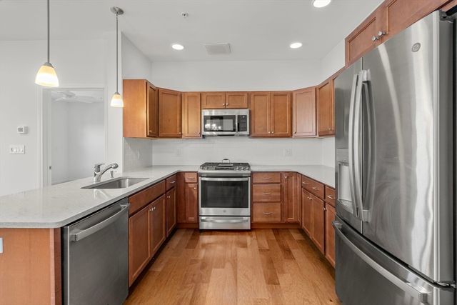 62 Mariners Way 210, Plymouth, MA 02360