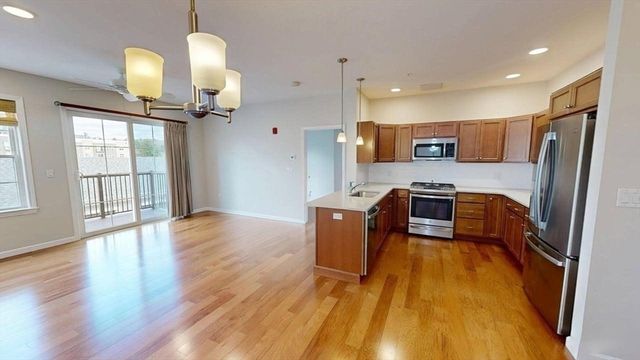 62 Mariners Way 210, Plymouth, MA 02360