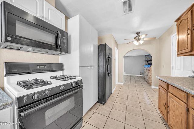 3221 W SELLS Drive, Phoenix, AZ 85017