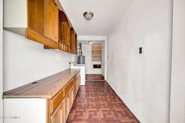 3221 W SELLS Drive, Phoenix, AZ 85017